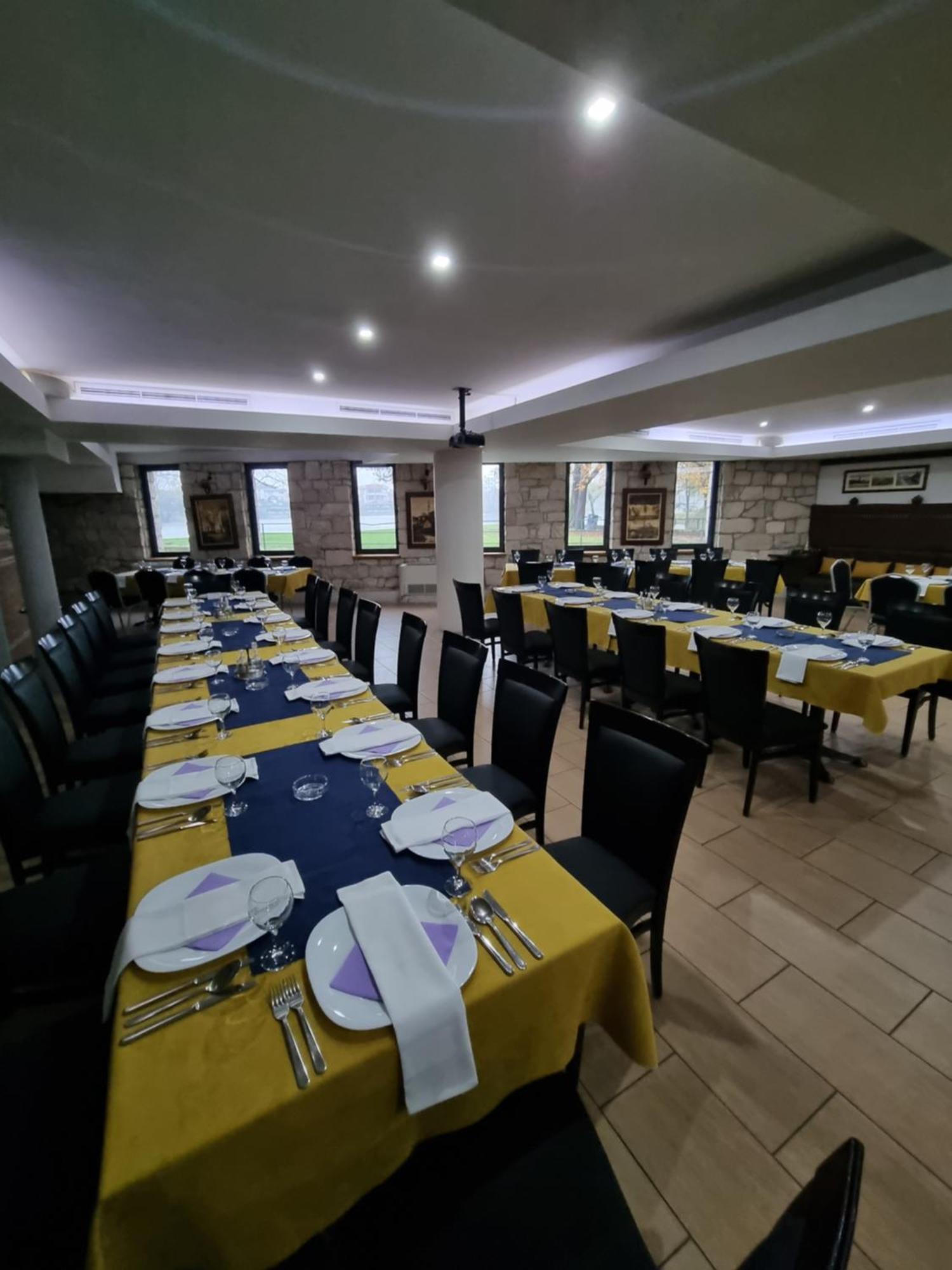 Hotel Paviljon Бихач Экстерьер фото
