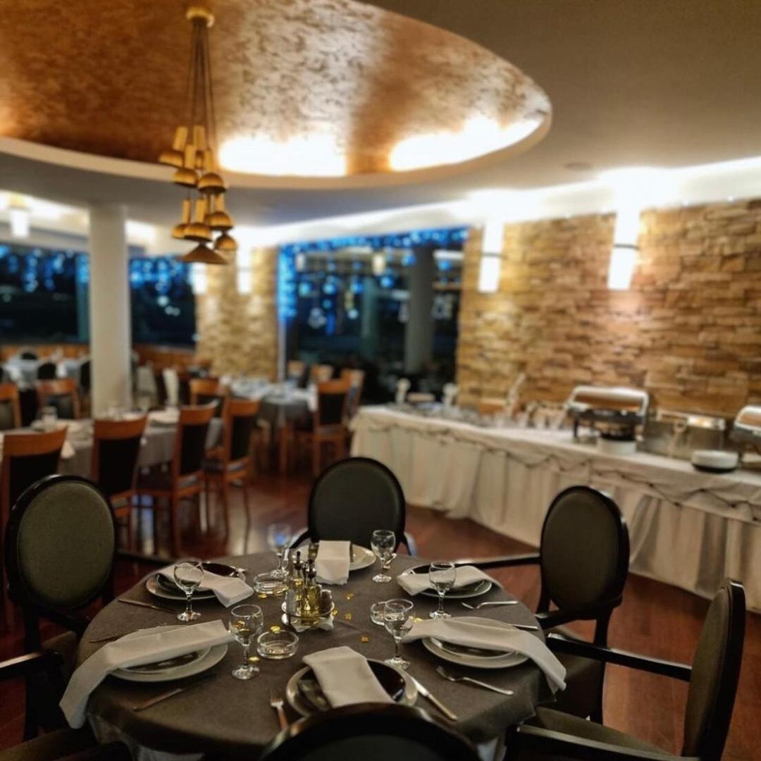 Hotel Paviljon Бихач Экстерьер фото