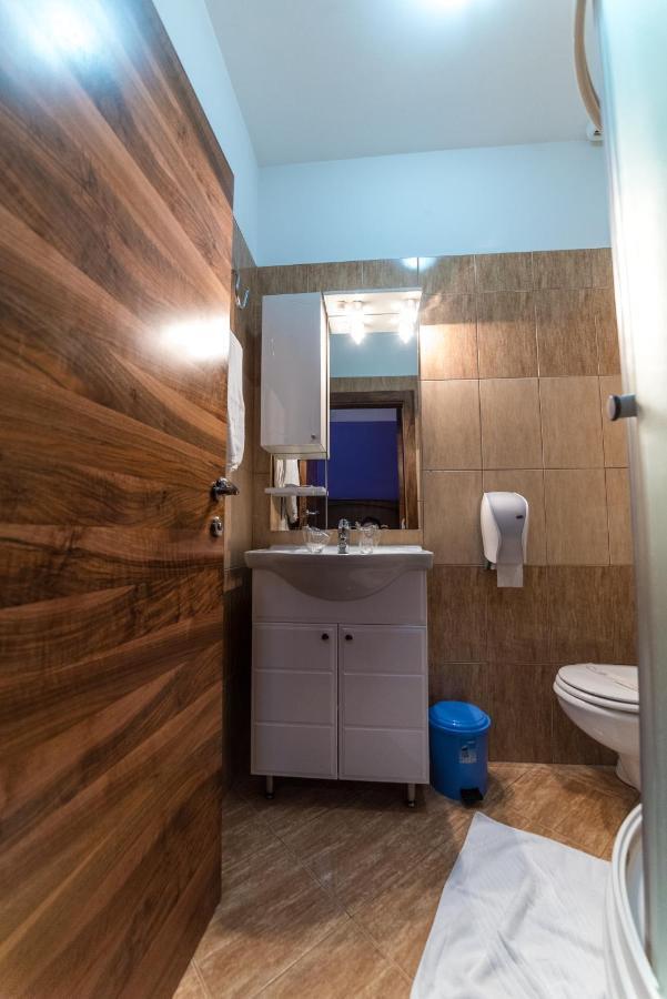 Hotel Paviljon Бихач Экстерьер фото
